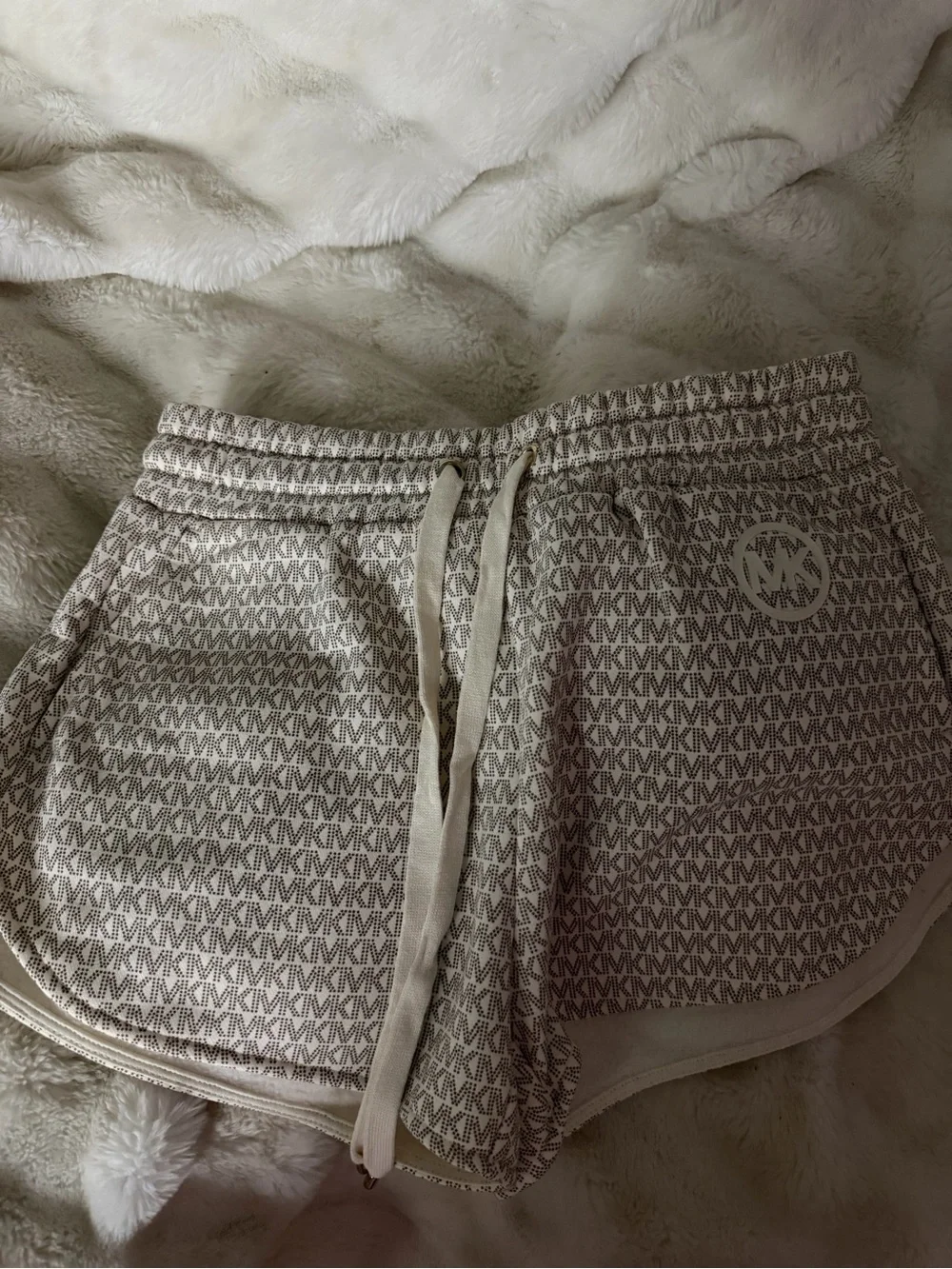 Brand New XS Michael Kors Cream Logo-Print Women’s Shorts